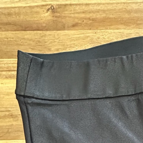 Lane Bryant Pull On High Rise Coated Ponte Leggings Black Faux Liquid Leather 22 - Picture 4 of 9